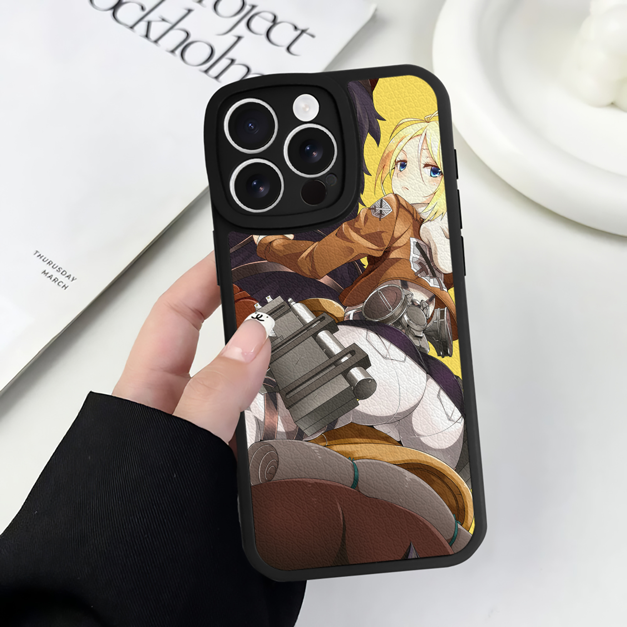 （画像用） 進撃の巨人 Attack on Titan 【iPhone 16シリーズ対応】シリコンスマホケース（レザー調） 材質：シリコン